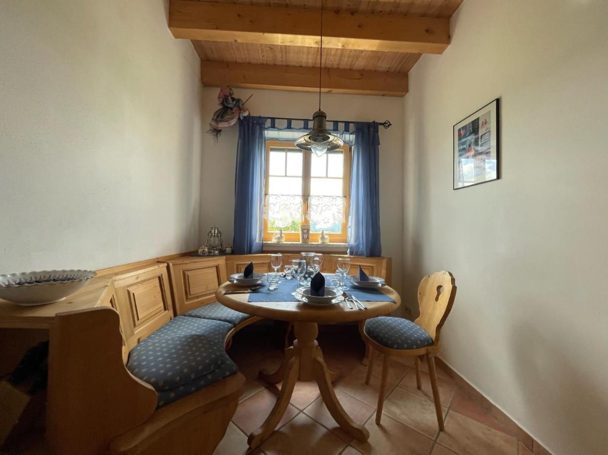 Ferienwohnungen Am Kirchberg Kapplblick 뉴알벤르스 외부 사진